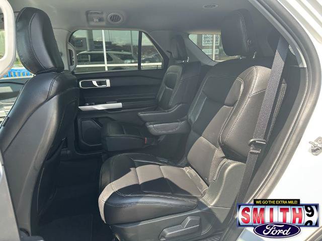 Certified 2020 Ford Explorer XLT w/ Equipment Group 202A AWD/4WD image 32
