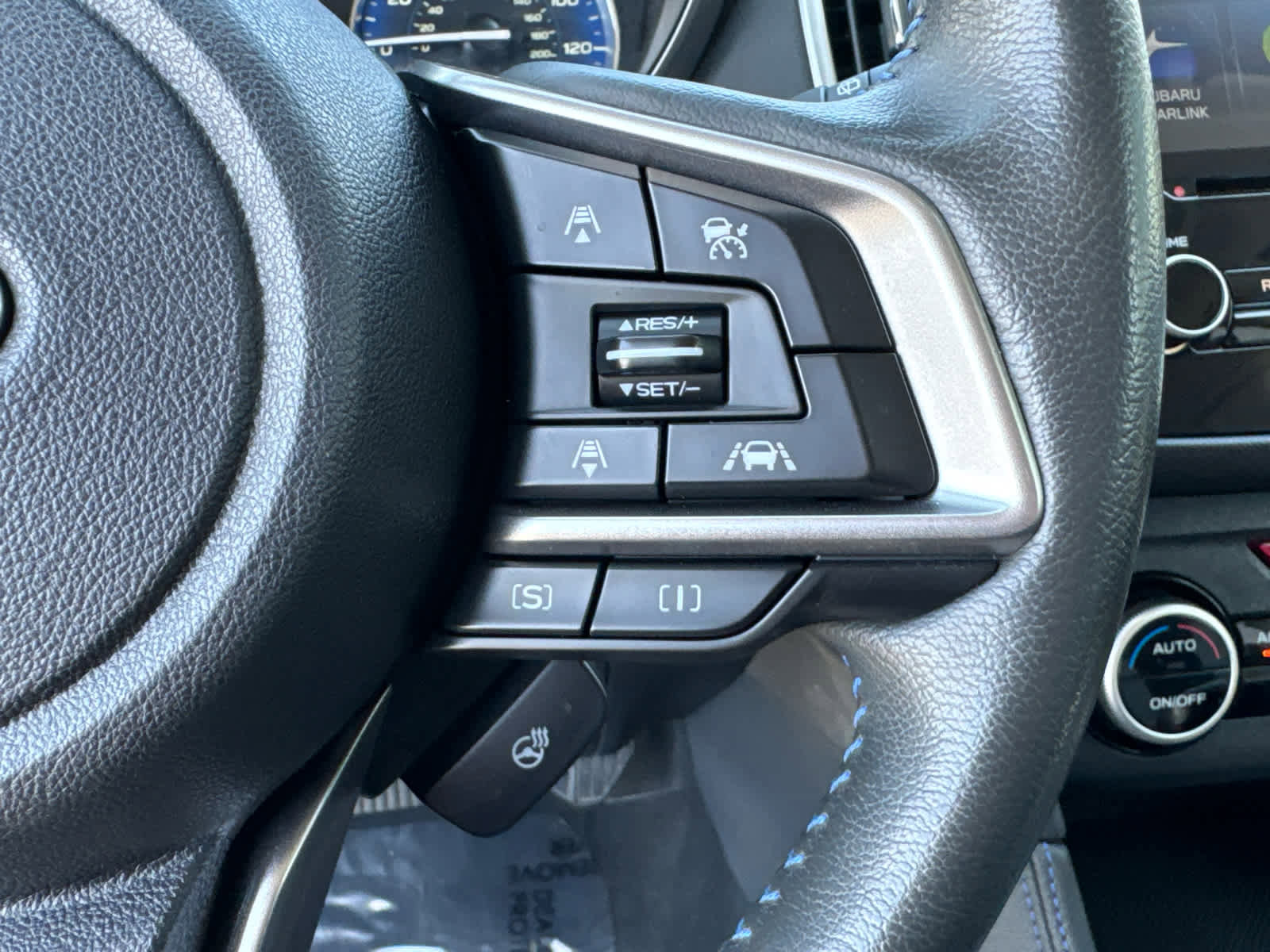 Used 2022 Subaru Crosstrek Hybrid w/ Moonroof Package w/Navigation AWD/4WD image 28