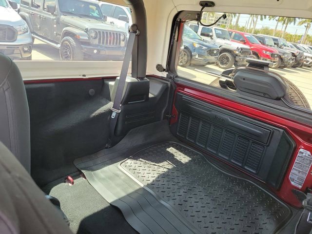 Used 2021 Jeep Wrangler Sport image 16