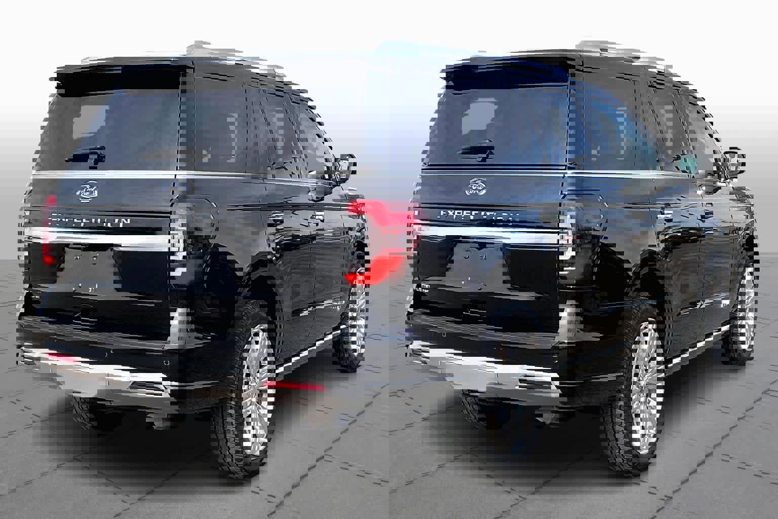 Certified 2023 Ford Expedition Platinum image 14