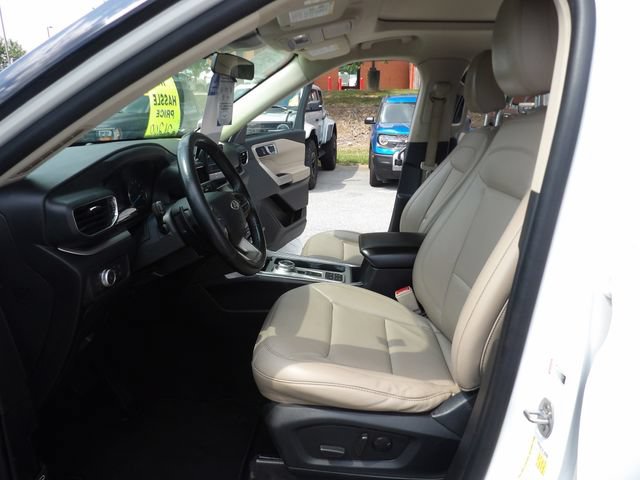 Certified 2021 Ford Explorer XLT w/ Equipment Group 202A RWD image 26