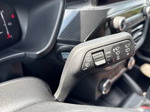 Certified 2025 Ford Escape ST-Line Select AWD/4WD image 35