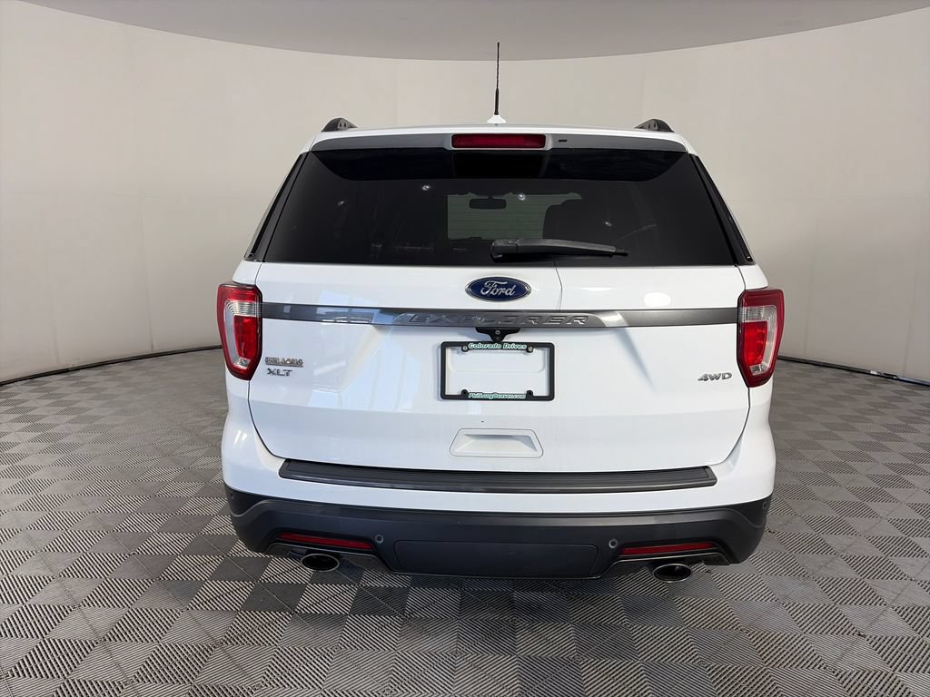 Certified 2018 Ford Explorer XLT w/ Equipment Group 202A AWD/4WD image 6