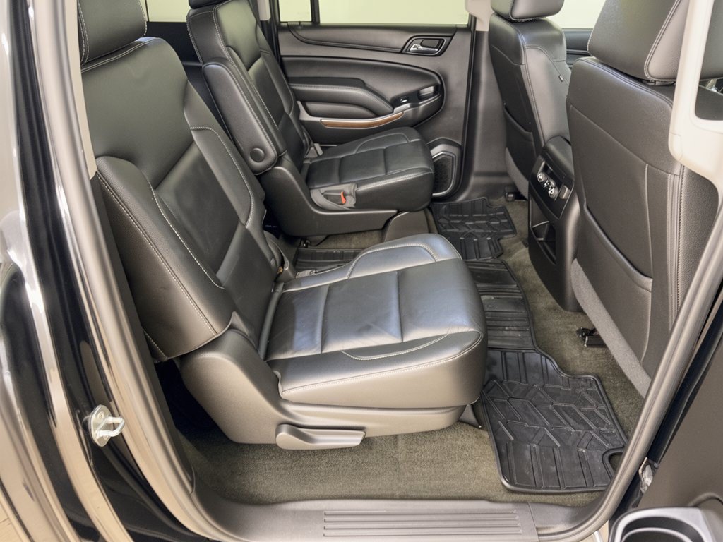 Used 2018 Chevrolet Suburban LT w/ Luxury Package AWD/4WD image 29