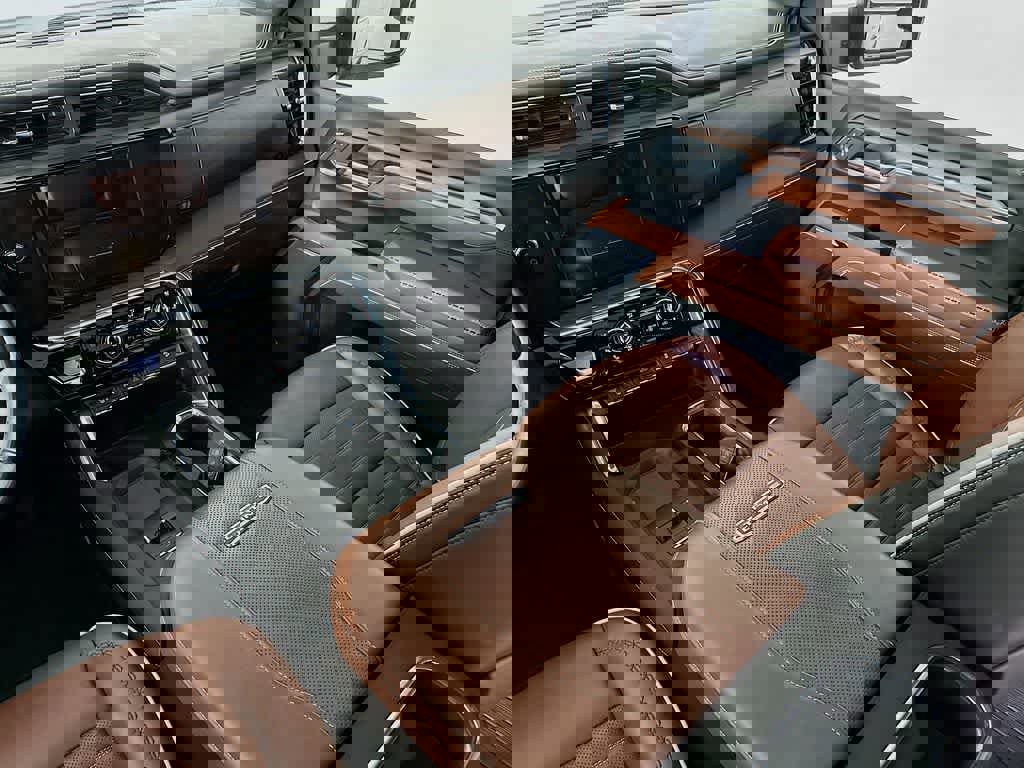 Used 2024 GMC Sierra 2500 Denali Ultimate image 14