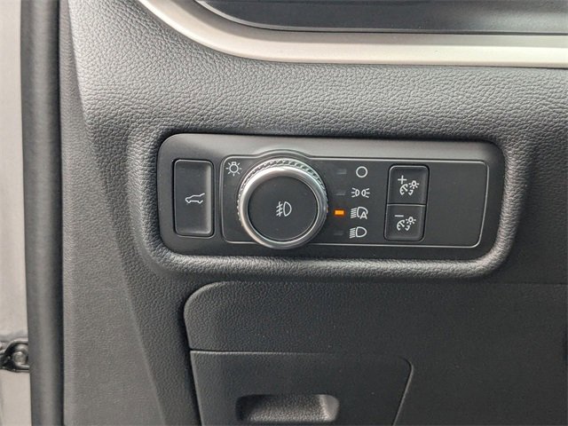 Certified 2021 Ford Explorer XLT w/ Equipment Group 202A image 12