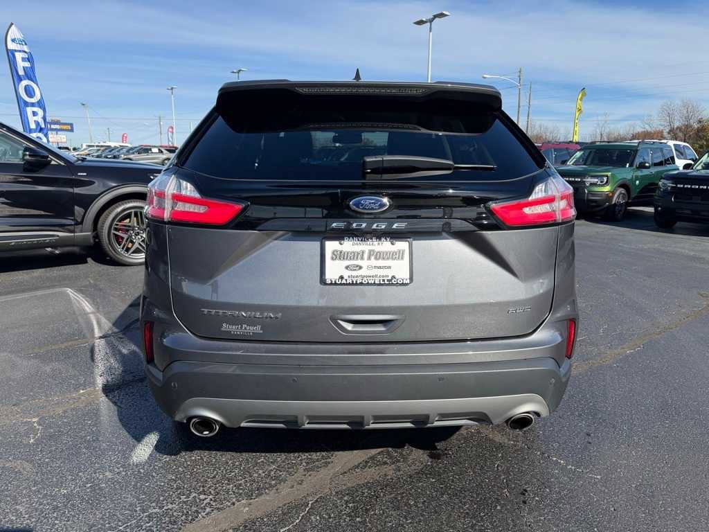 Certified 2024 Ford Edge Titanium image 4