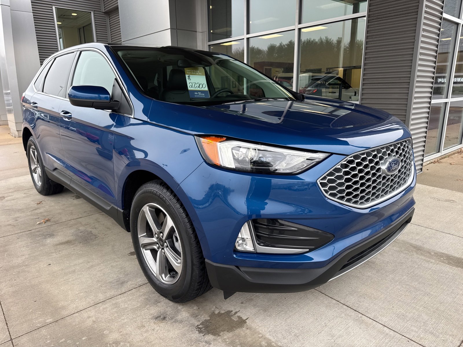 Certified 2024 Ford Edge SEL w/ Convenience Package image 9