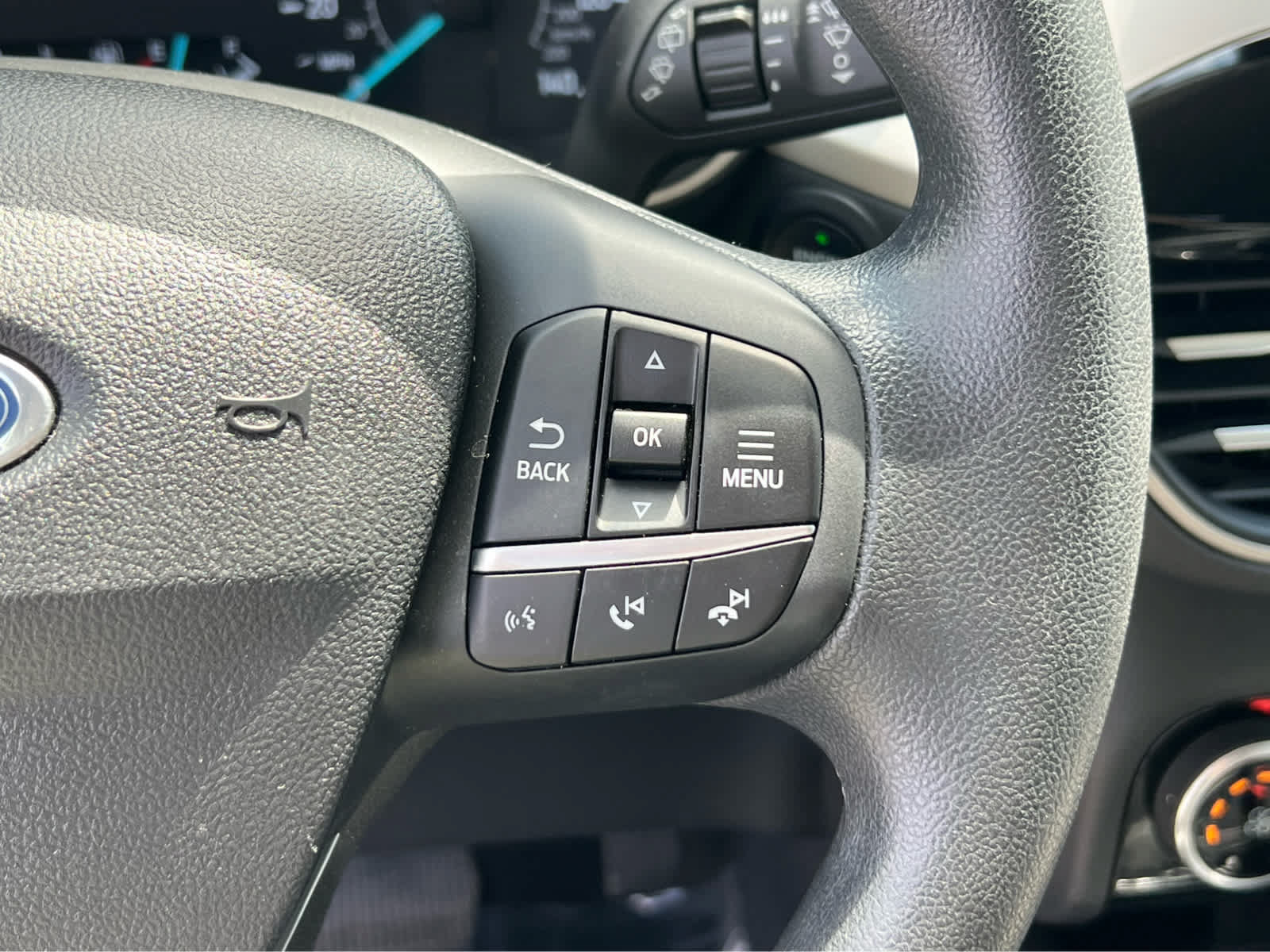 Certified 2022 Ford Escape SE AWD/4WD image 33