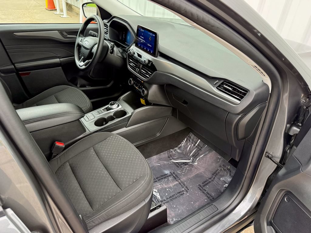 Certified 2025 Ford Escape Active AWD/4WD image 18