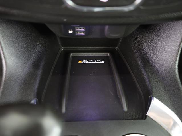 Used 2022 Chevrolet Traverse RS image 18