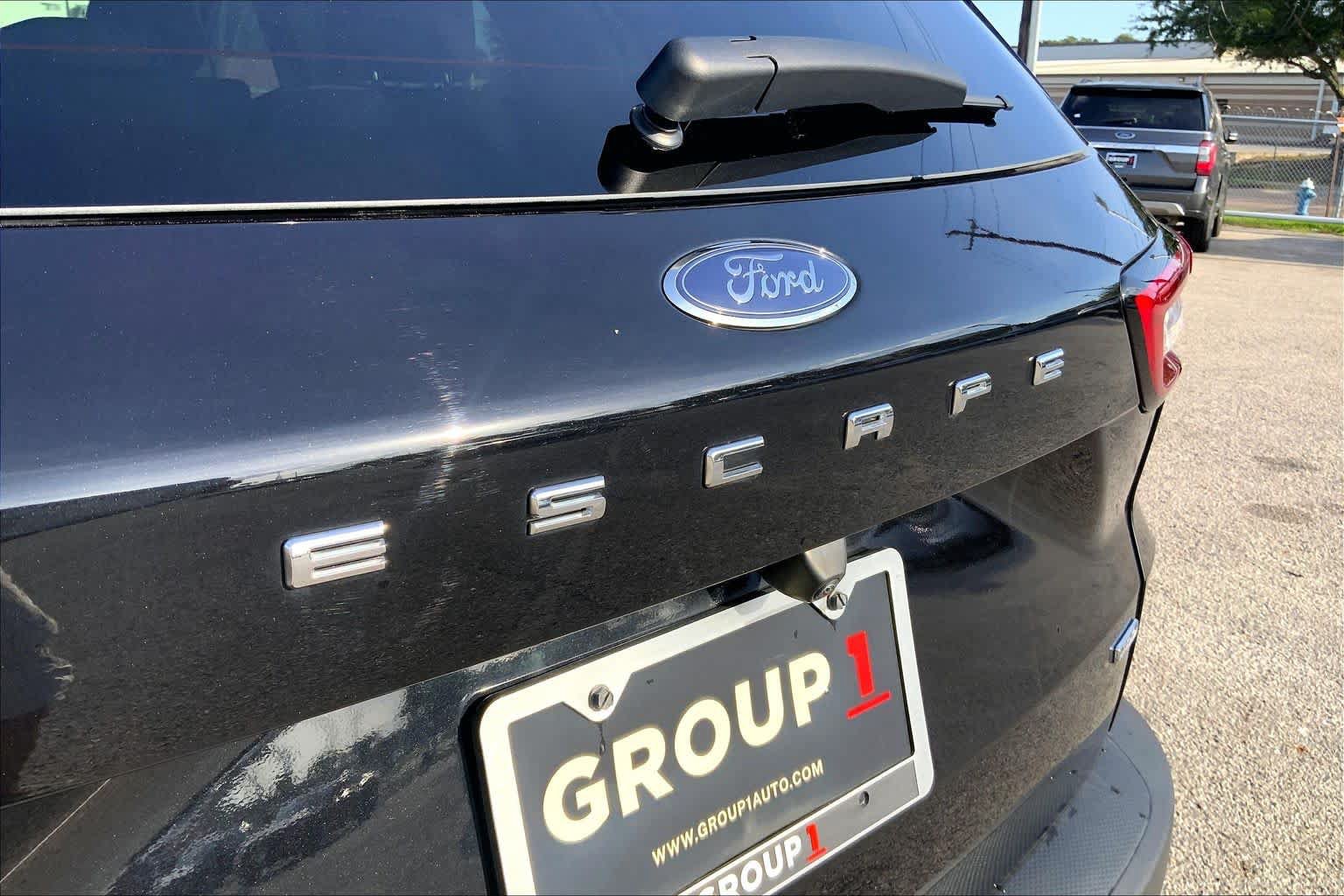 Certified 2025 Ford Escape SE FWD image 54