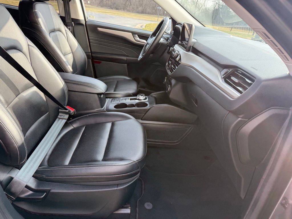 Certified 2021 Ford Escape SEL image 12
