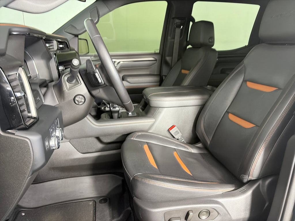 Used 2023 GMC Sierra 1500 AT4 w/ AT4 Premium Package AWD/4WD image 11