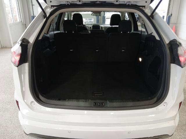Certified 2022 Ford Edge SE w/ Black Appearance Package image 19