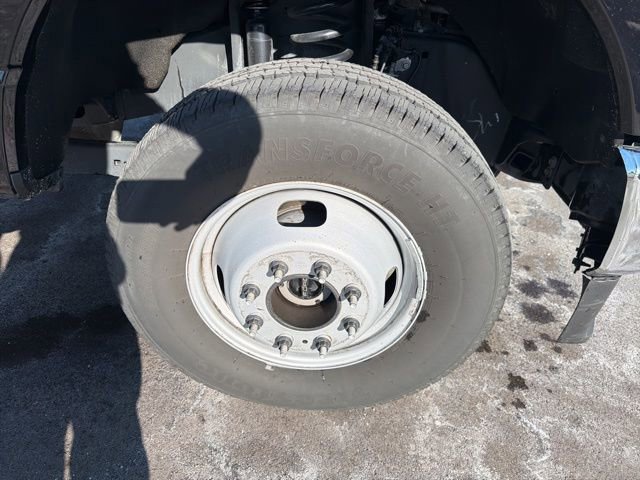 Certified 2025 Ford F350 XLT image 8