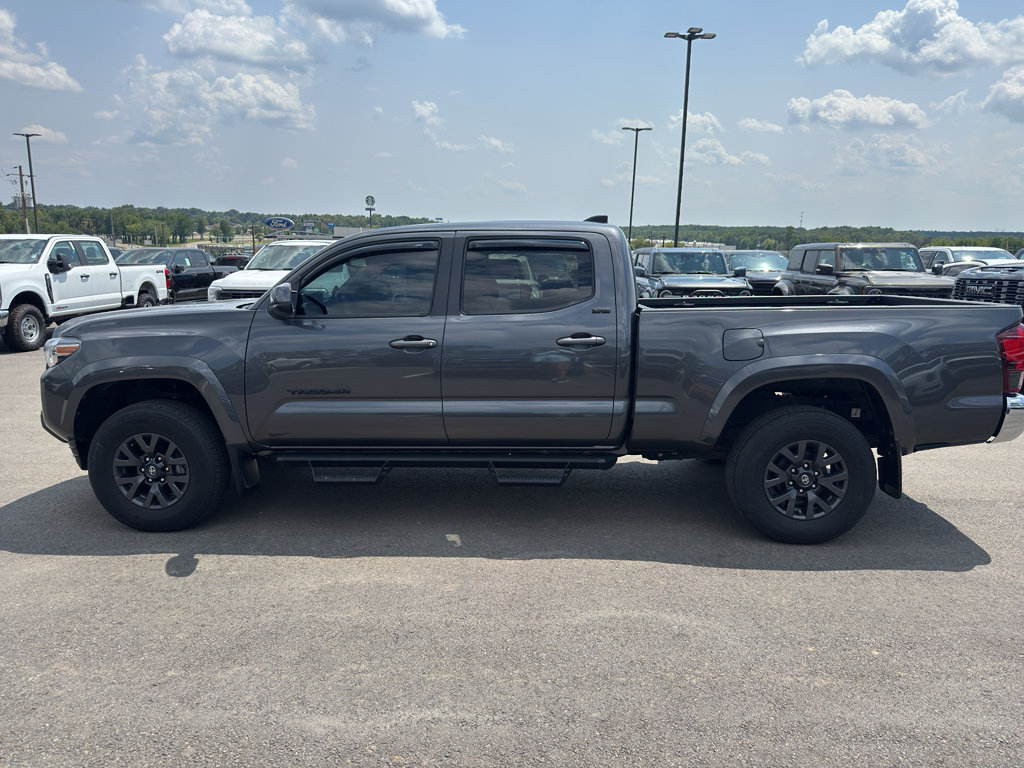 Used 2023 Toyota Tacoma SR5 RWD image 8