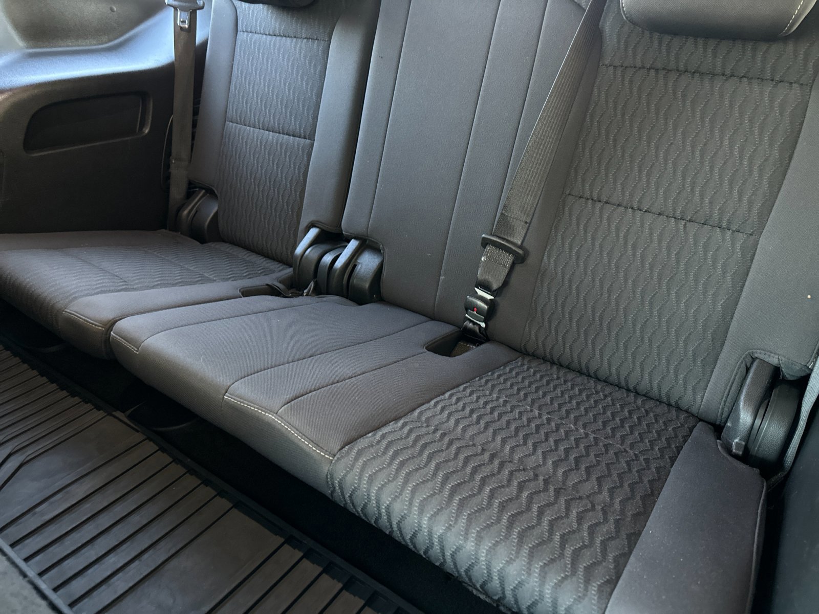 Used 2018 Chevrolet Tahoe LS w/ All-Season Package image 15