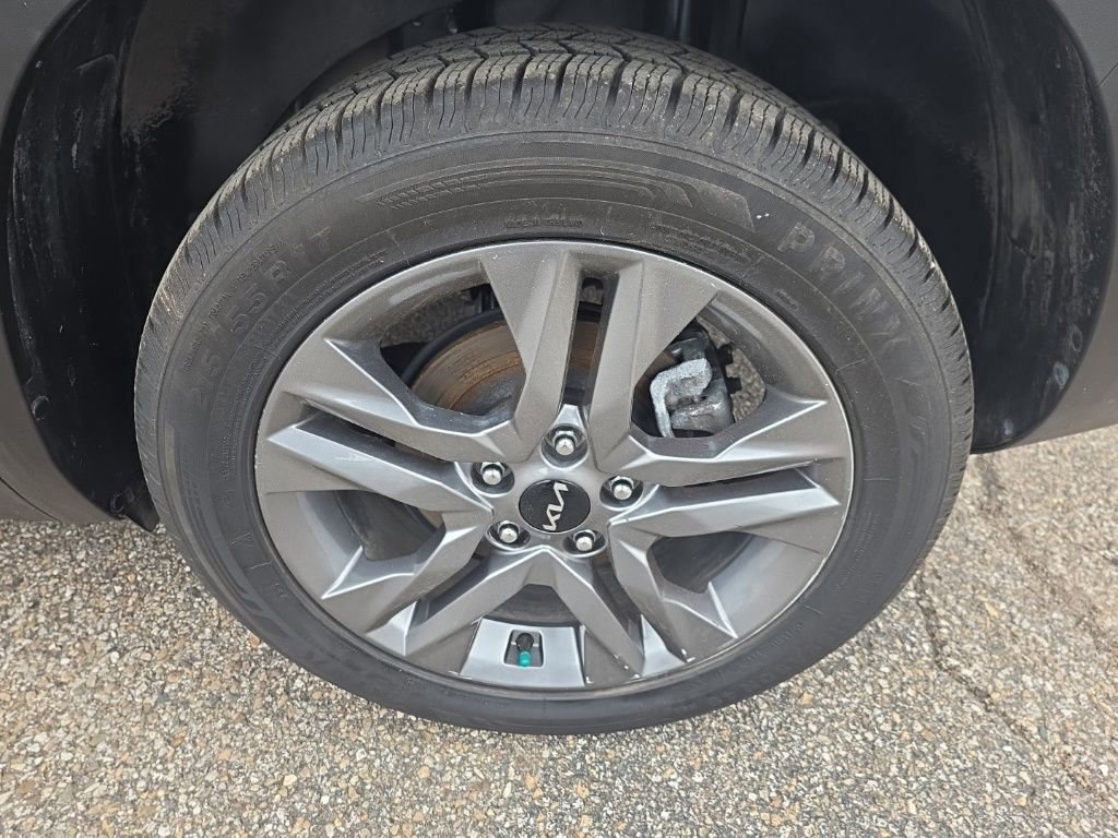 Used 2023 Kia Seltos LX image 10