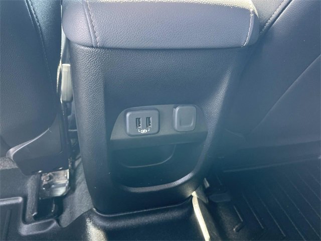 Used 2021 Chevrolet Colorado Z71 image 16