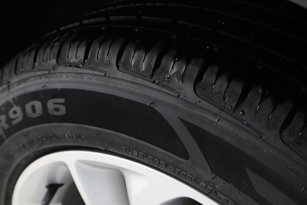 Used 2023 Buick Encore GX Preferred w/ Cold Weather Comfort Package image 20