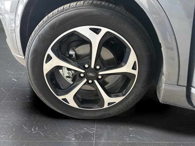 Certified 2025 Ford Escape ST-Line Elite w/ Premium Technology Package image 35