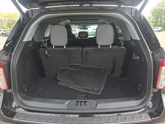 Certified 2023 Ford Explorer XLT w/ Equipment Group 202A AWD/4WD image 28
