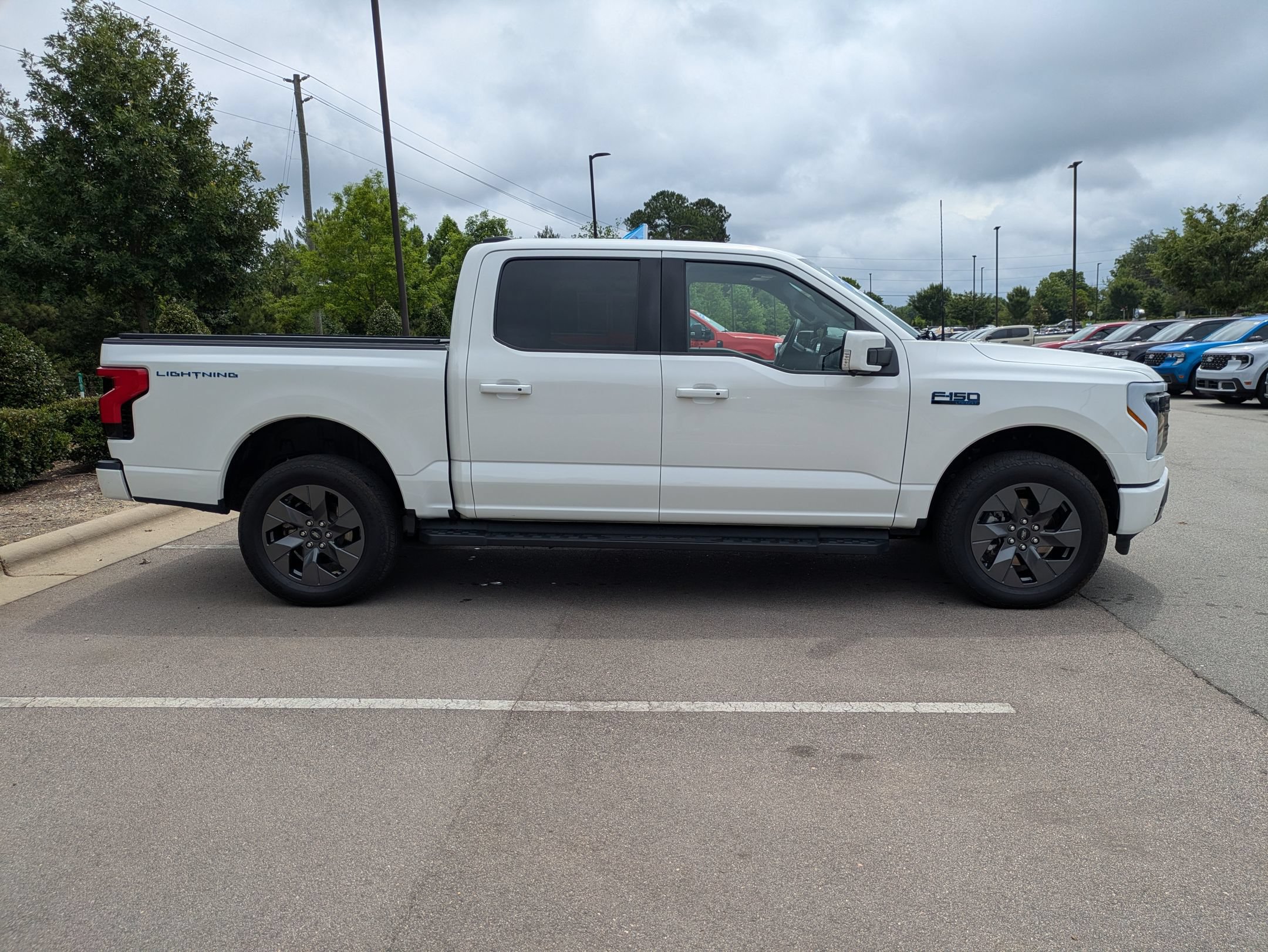 Certified 2025 Ford F150 Lightning Lariat AWD/4WD image 3