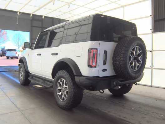 Certified 2025 Ford Bronco Badlands image 4