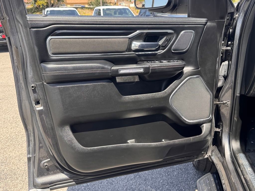 Used 2022 RAM 1500 Laramie AWD/4WD image 15