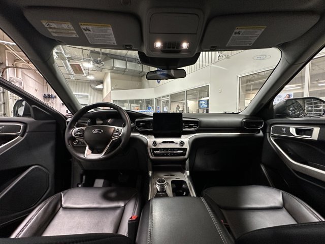 Certified 2023 Ford Explorer XLT w/ Equipment Group 202A AWD/4WD image 19