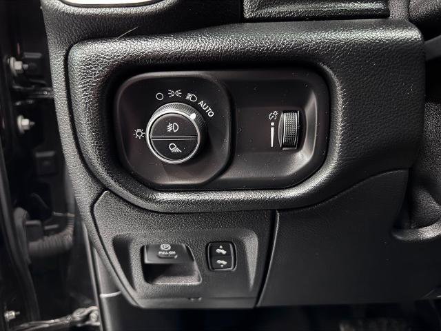 Used 2020 RAM 1500 Sport w/ Night Edition image 18