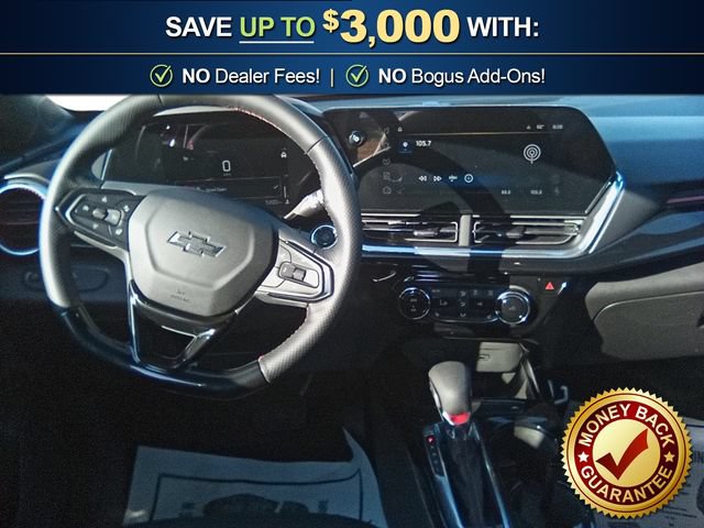 Used 2026 Chevrolet Trax RS w/ Sunroof Package FWD image 17