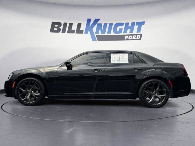 Used 2022 Chrysler 300 S w/ Comfort Group RWD image 3