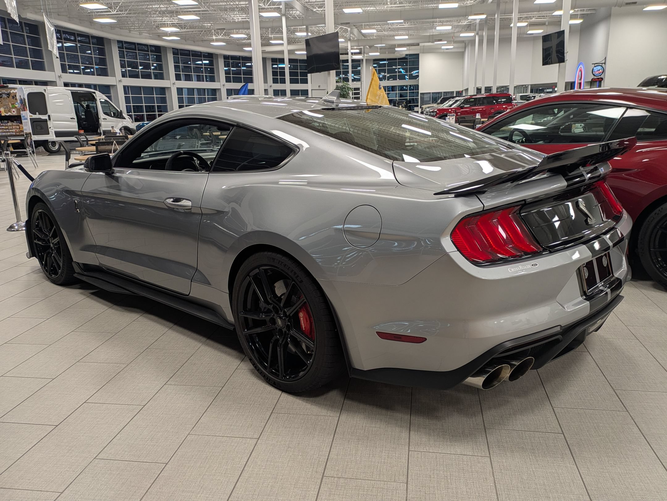 Certified 2021 Ford Mustang Shelby GT500 w/ Technology Package RWD image 5