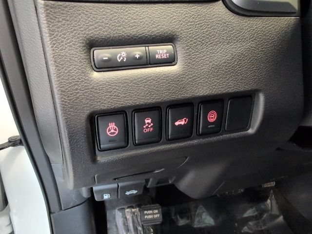 Used 2024 Nissan Murano SV AWD/4WD image 15