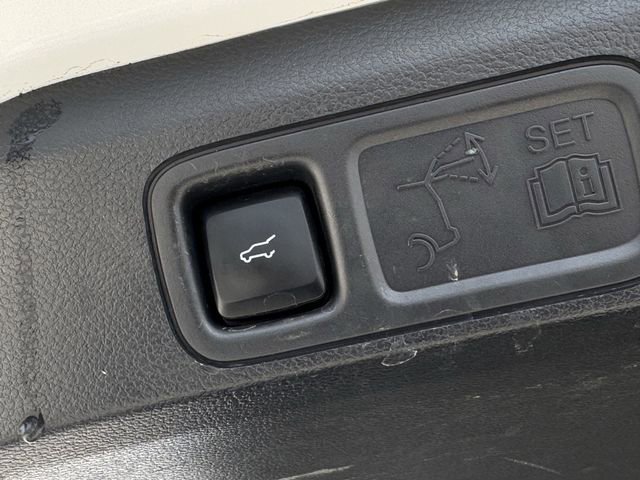 Certified 2024 Ford Expedition Max XLT image 35