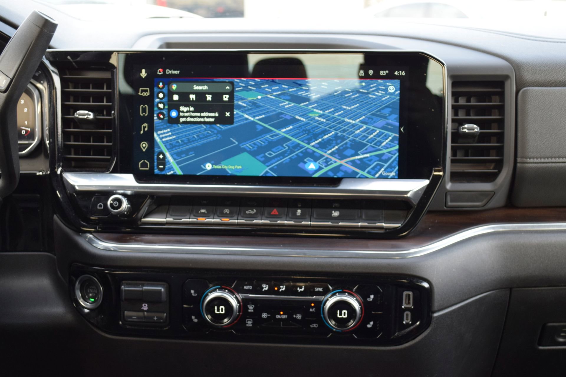 Used 2025 GMC Sierra 1500 SLT image 11