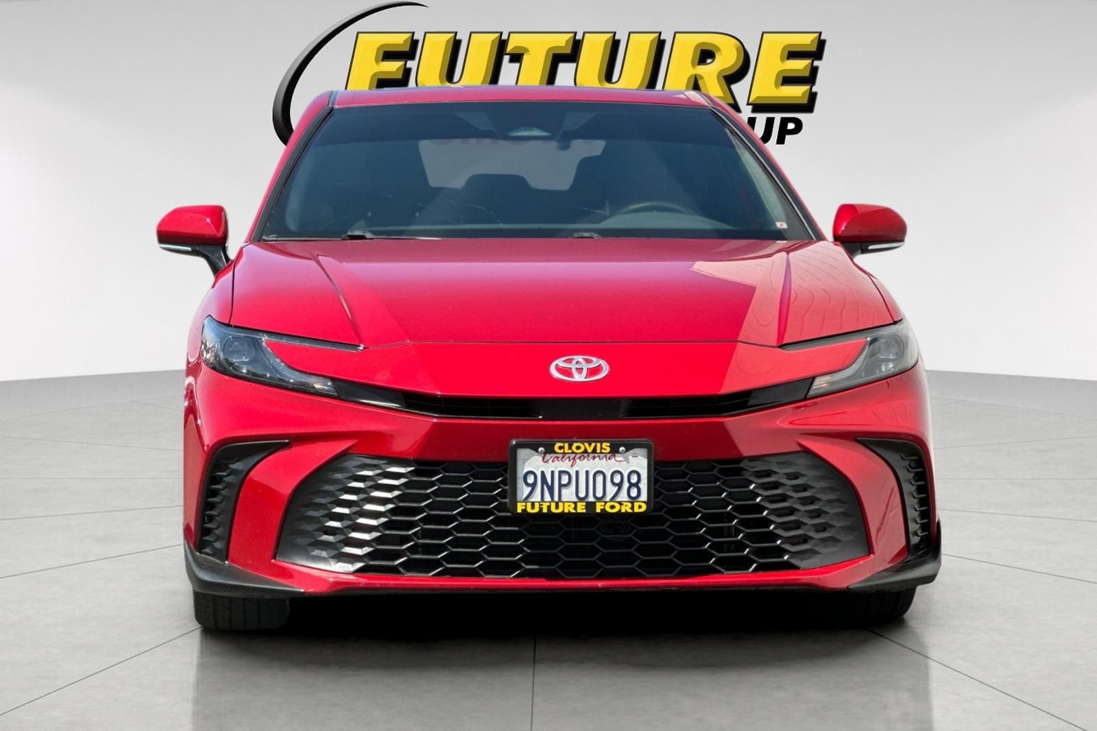 Used 2025 Toyota Camry SE w/ Multimedia Upgrade Package FWD image 8