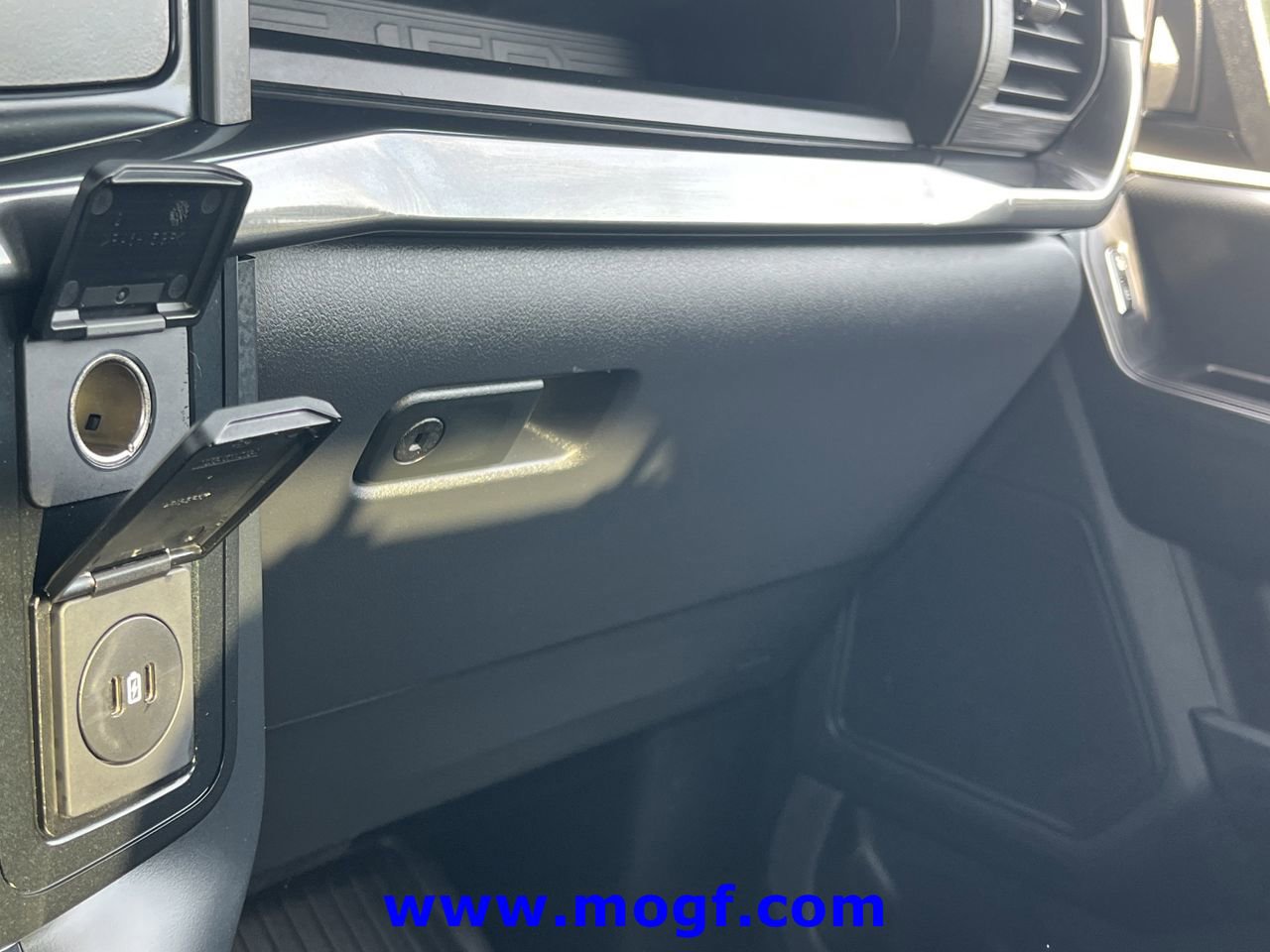 Certified 2024 Ford F150 STX w/ STX Black Appearance Package image 15