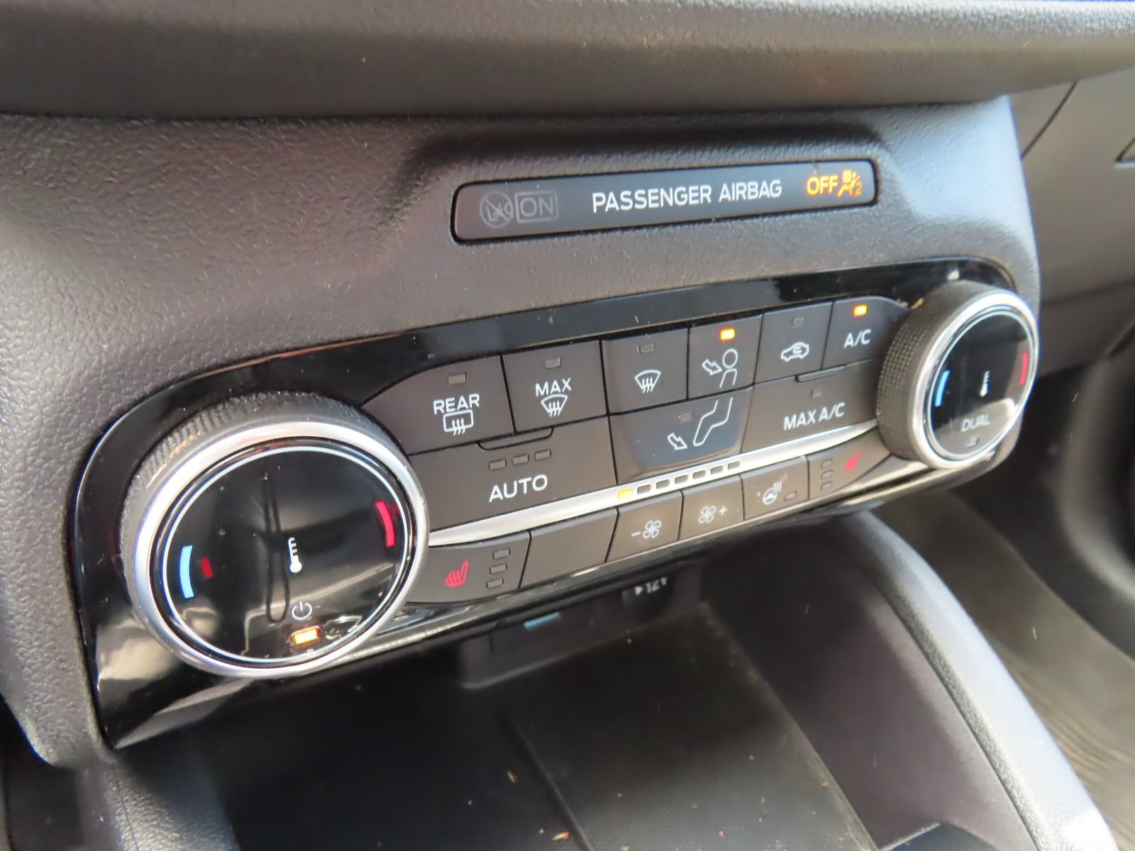 Certified 2022 Ford Escape SE w/ Convenience Package FWD image 24
