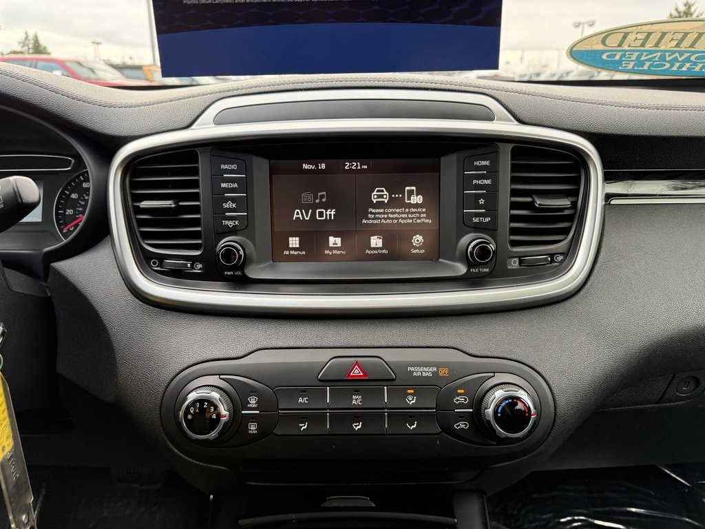 Used 2019 Kia Sorento L image 31