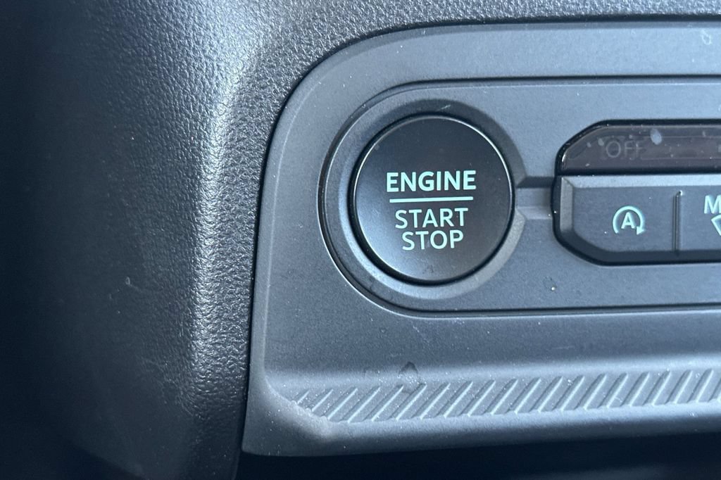 Certified 2025 Ford Bronco Sport Outer Banks w/ Outer Banks Tech Package+ AWD/4WD image 24