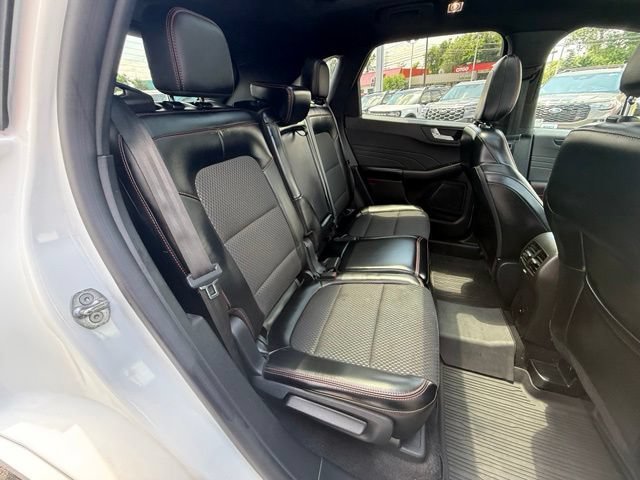 Certified 2024 Ford Escape ST-Line w/ Tech Pack #1 AWD/4WD image 18