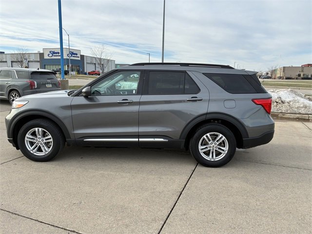 Certified 2022 Ford Explorer XLT image 7