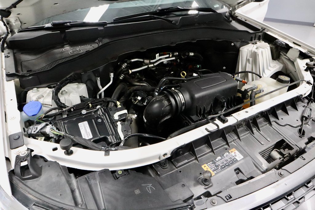 Certified 2022 Ford Explorer XLT w/ Equipment Group 202A image 13