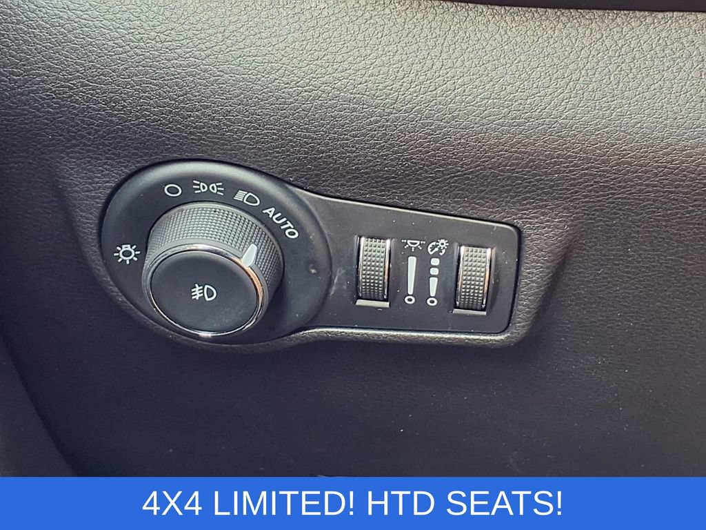 Used 2025 Jeep Compass Limited AWD/4WD image 17