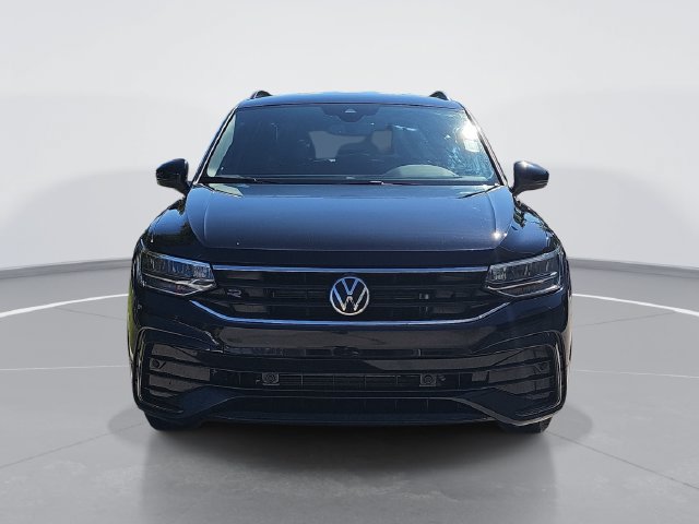 Used 2022 Volkswagen Tiguan SE R-Line FWD image 8