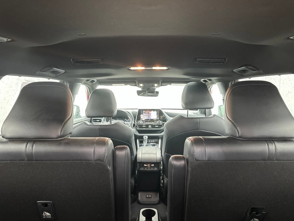 Used 2021 Toyota Highlander XSE AWD/4WD image 26