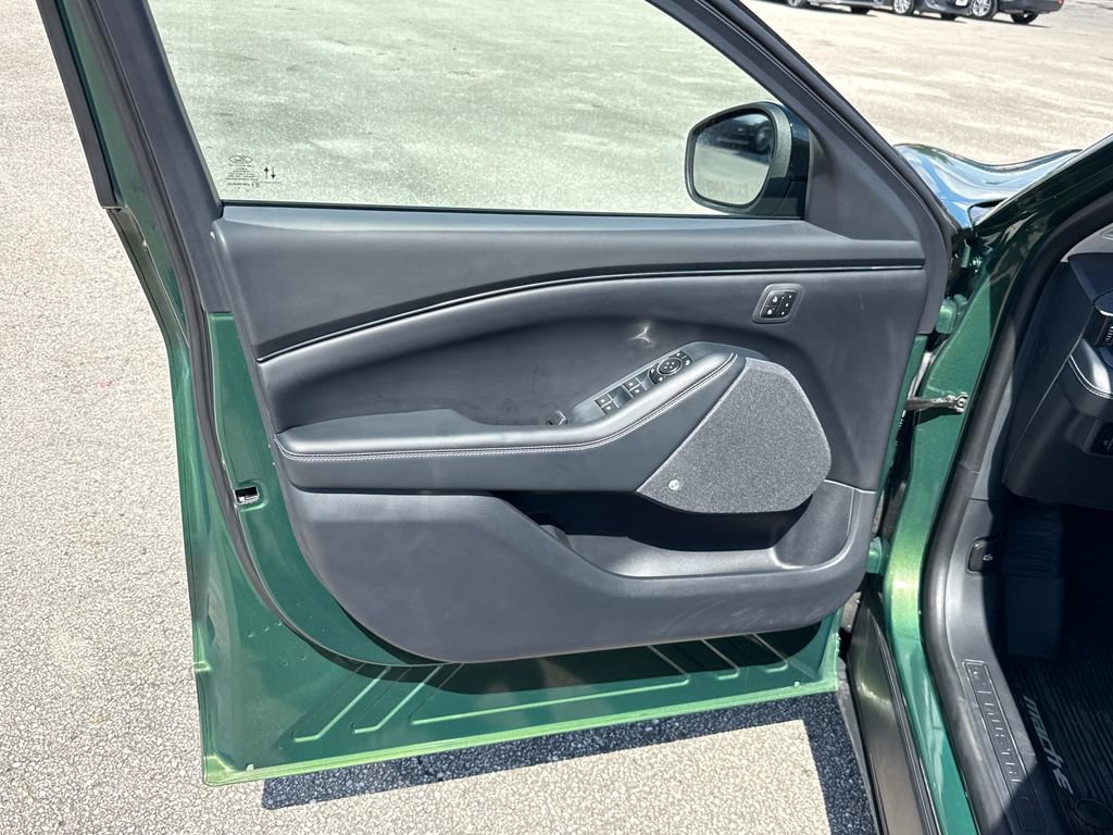 Certified 2025 Ford Mustang Mach-E Premium image 13